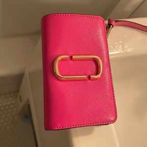 Marc Jacobs camera wallet